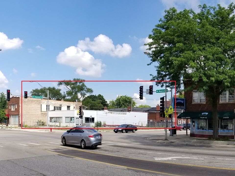 1st image of 400 Madison St