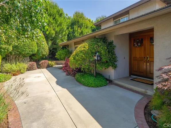 964 N Entrada Way, Glendora, CA 91741