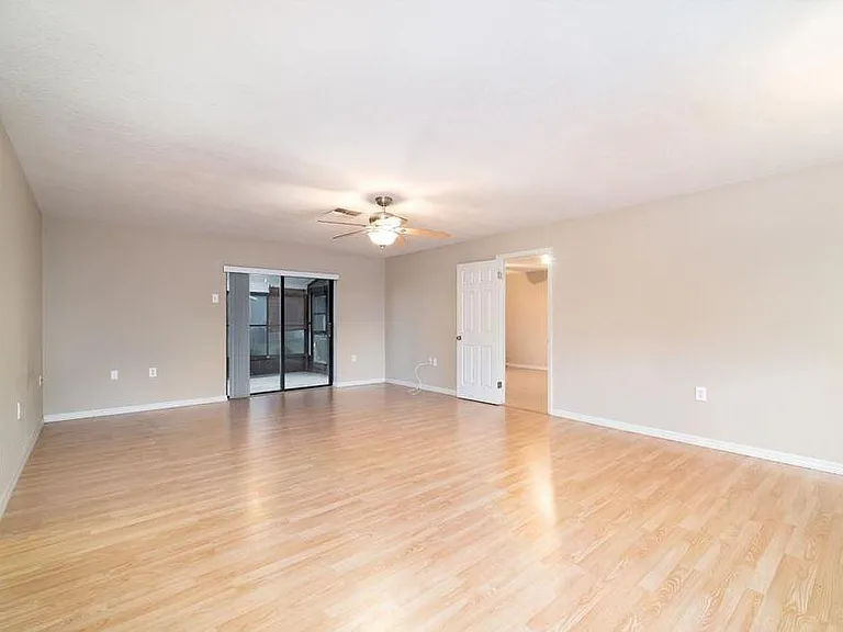 8635 Woodbridge Dr — Photo 11