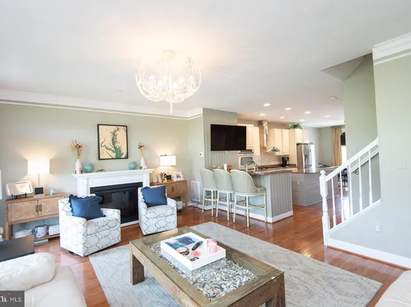 2820 Persimmon Pl #B4, Cambridge, MD 21613