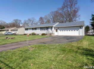 6 Red Brick Lane, North Haven, CT 06473