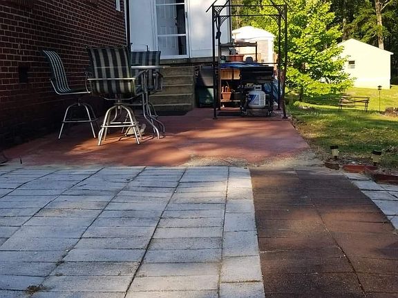 5th image of 1708 Pender Ave