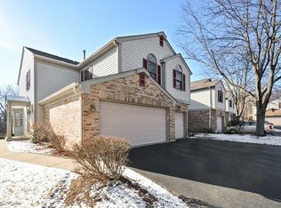 27W175 Emerson Ct, Winfield, IL 60190