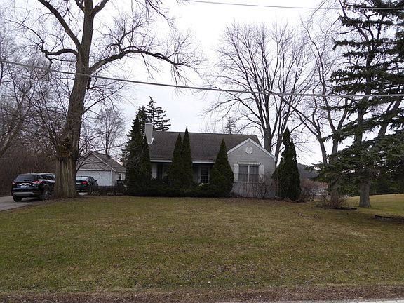 3rd image of 115 Florence Ave