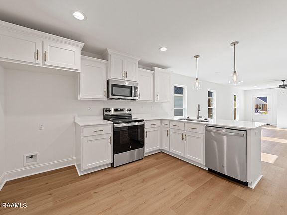 5th image of 232 Camerons Cove Dr