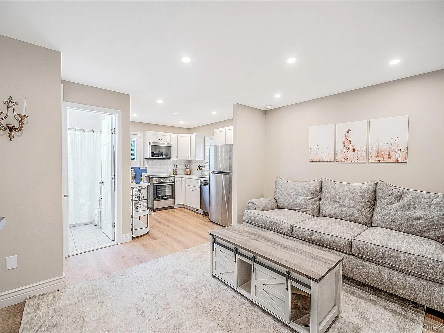 1 bed, 1.0 bath, 450 sqft, $3,000 — Photo 4