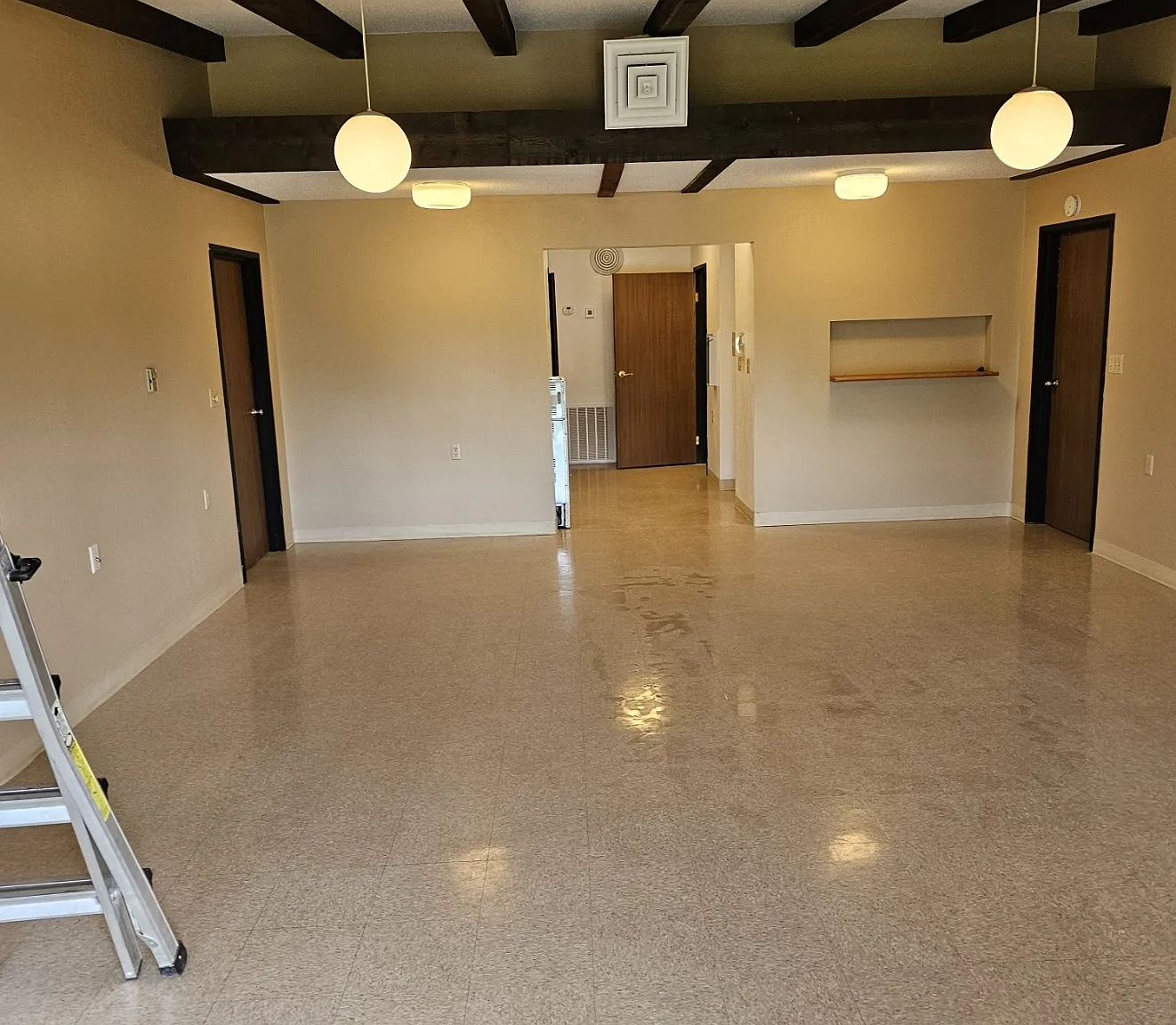 640 5th Ave — Photo 3