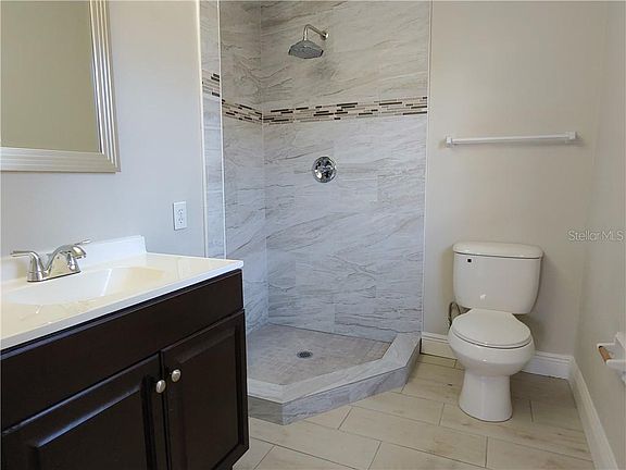 4th image of 3825 Needles Dr