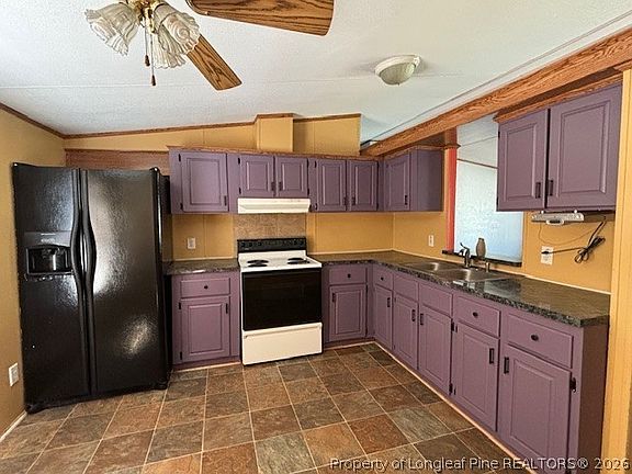 4th image of 930 Island Grove Rd