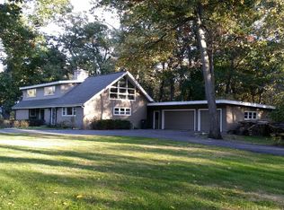 15455 W Rockland Rd, Libertyville, IL 60048