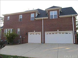 4th image of 4667 McDade Ln
