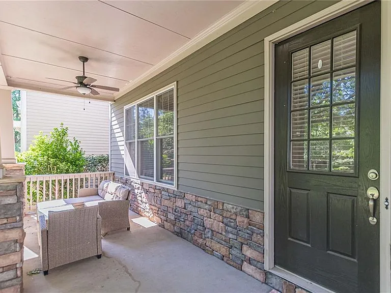 1645 Woodward Way — Photo 12
