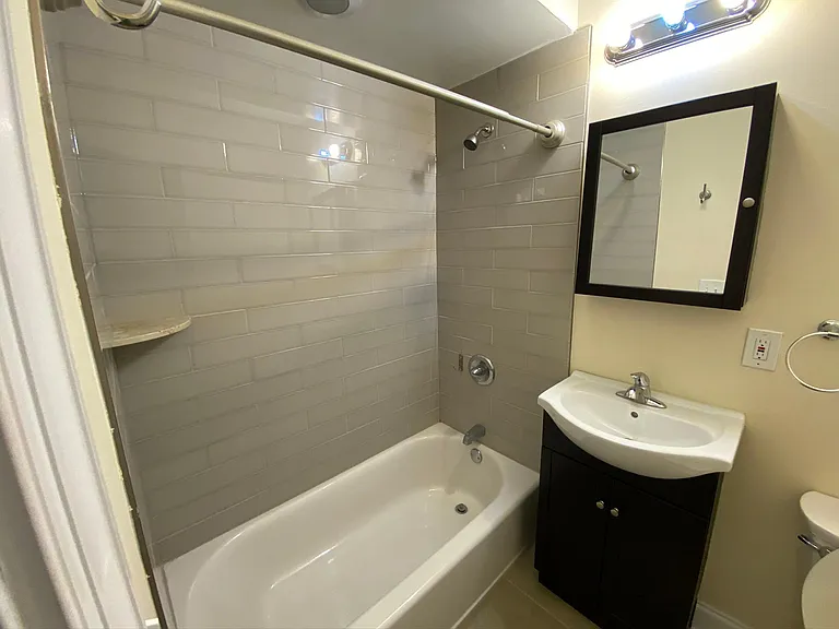 1529 Spruce St #4D — Photo 12
