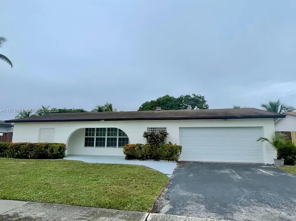 1190 NW 92nd Ave, Pembroke Pines, FL 33024