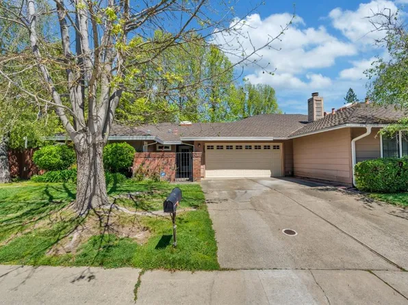 305 Rivertree Way, Sacramento, CA 95831