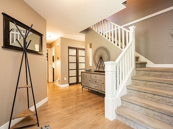 4th image of 7988 Melburn Dr