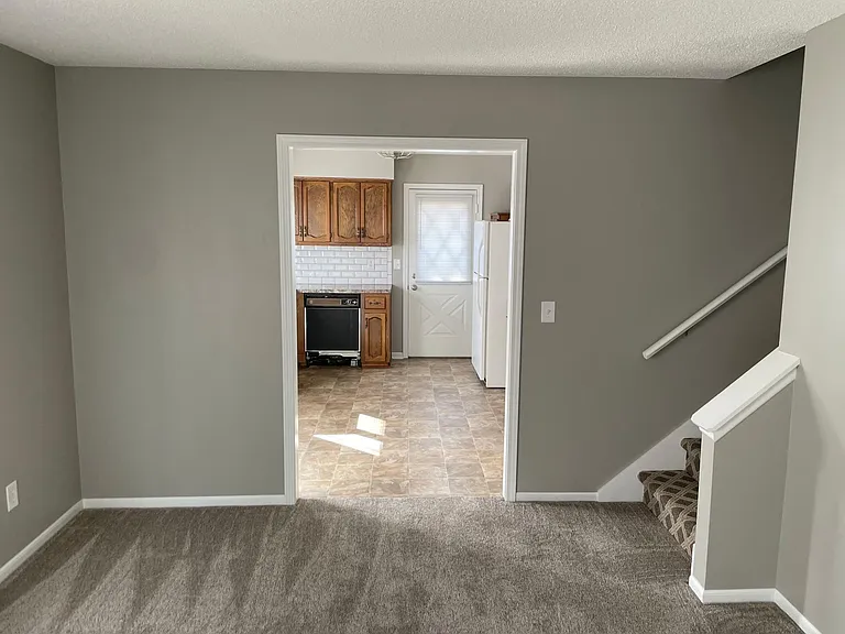 202 N Lightburne St — Photo 11