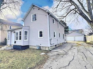 925 Jefferson St, Oshkosh, WI 54901