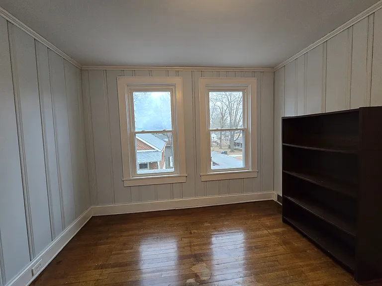 400 Wiley Ave #B — Photo 6