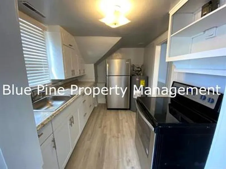 252 N Shilling Ave #4 — Photo 5