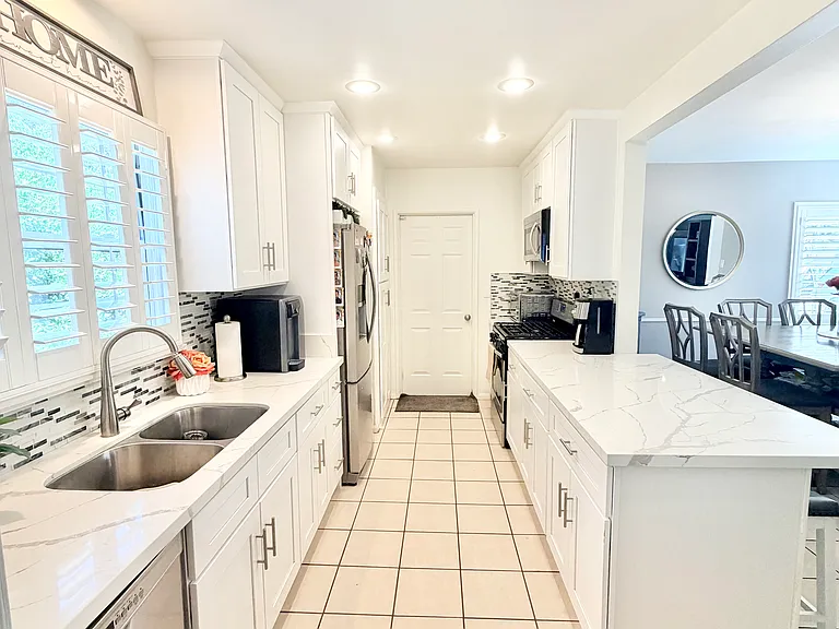 1418 Isabelita Ct — Photo 4