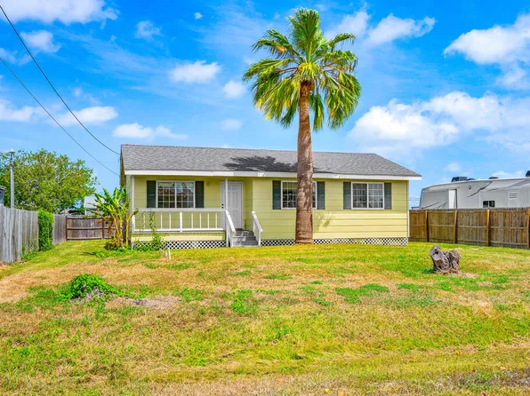 106 W Speckled Trout, Rockport, TX 78382