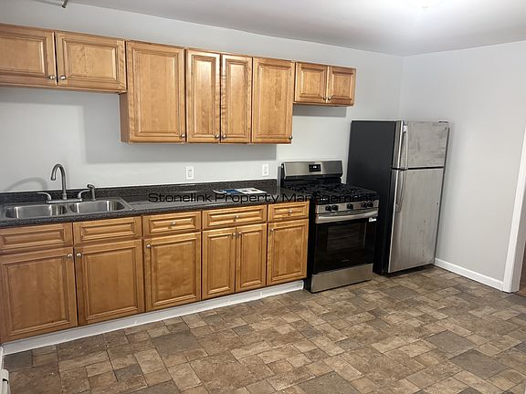 2nd image of 22-40 Langsberries Ave #26