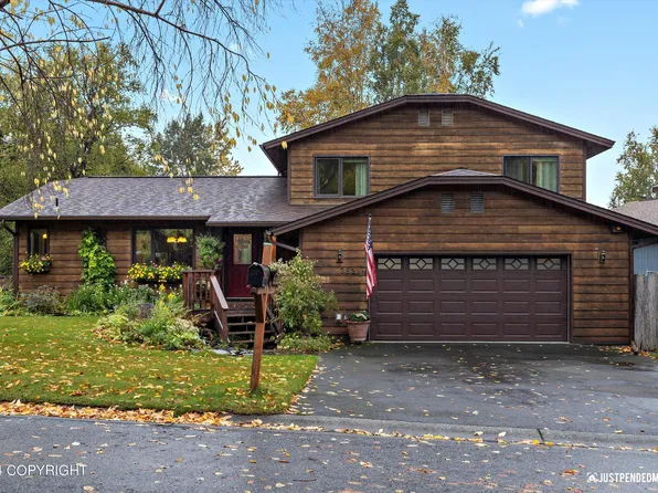 3921 Iona Cir, Anchorage, AK 99507