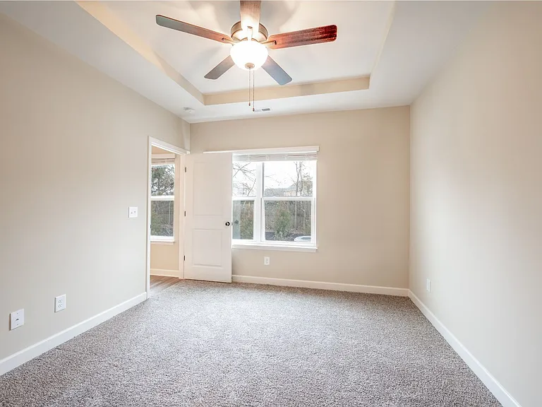 4409 Chusto Dr — Photo 12