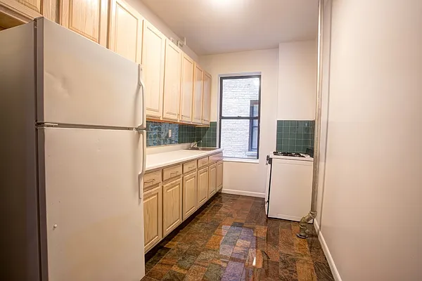 Rented by Goldfarb Properties | media 2