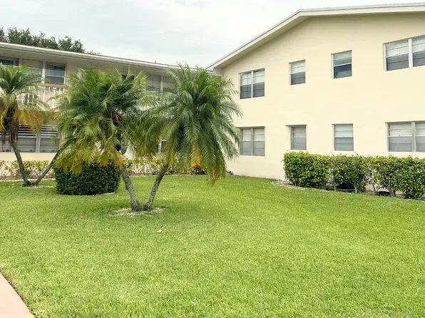 124 E Andover E #124, West Palm Beach, FL 33417