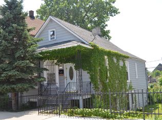 9030 S Brandon Ave, Chicago, IL 60617