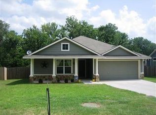 309 Ava Dr, Brenham, TX 77833