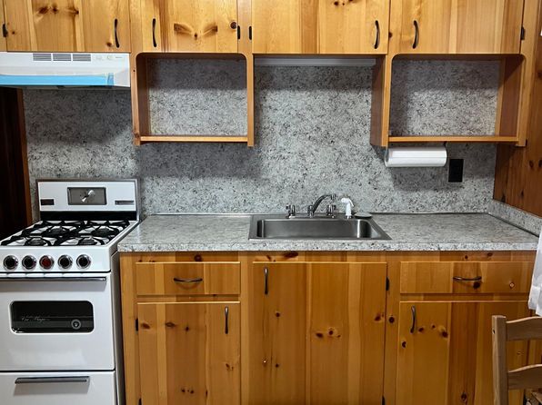 132 Putnam Pike APT 2