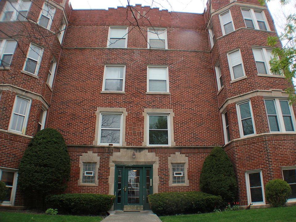 1st image of 6056 N Claremont Ave #1