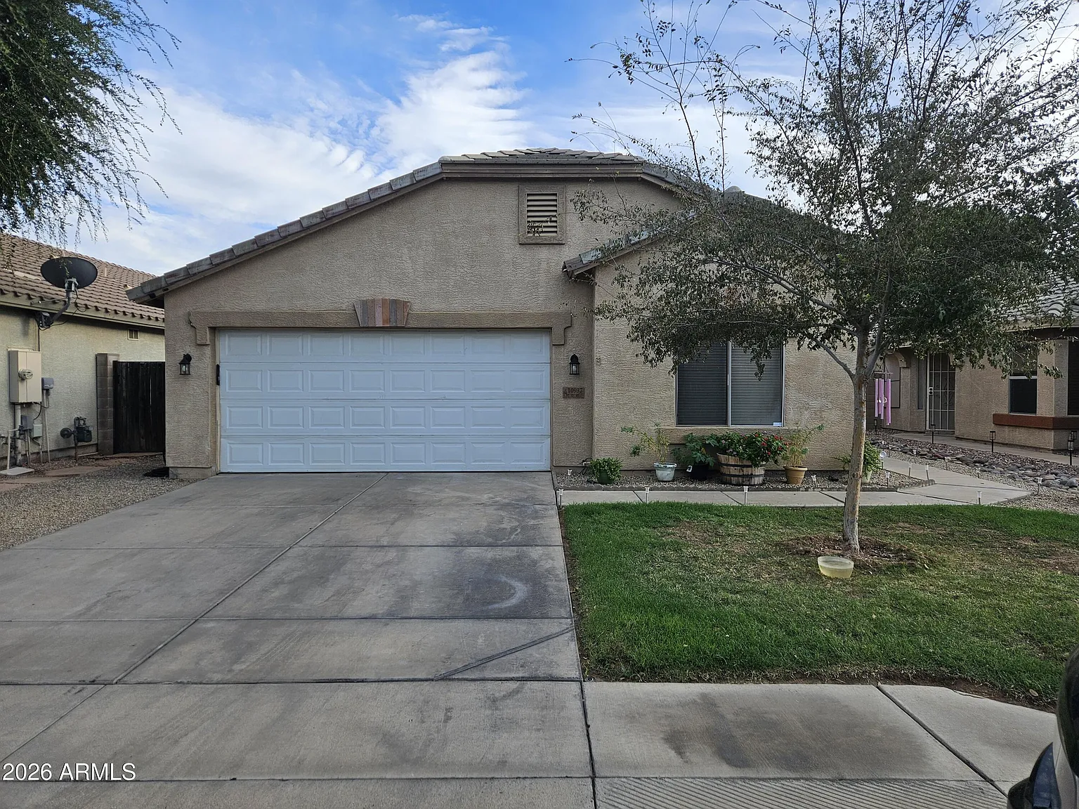 3 bed, 2.0 bath, 1679 sqft, $2,380 — Photo 3
