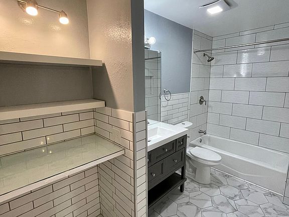 5th image of 5922 Rancho Mission Rd Unit 70