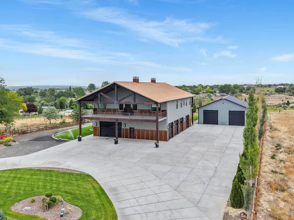 3824 N 2100 E, Filer, ID 83328