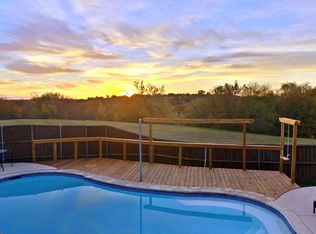 2900 Sierra Dr, Carrollton, TX 75007