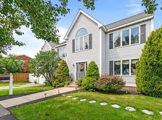 242 Oakwood Ave, Revere, MA 02151