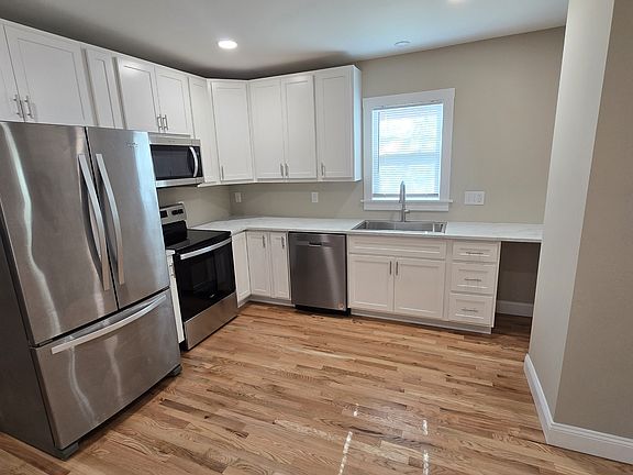5th image of 4117 Eichelberger St
