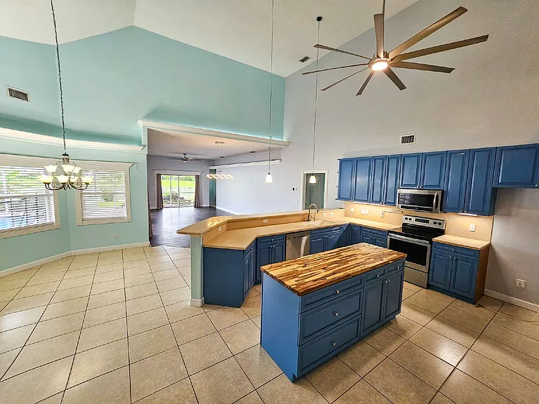 3621 Tipperary Dr — Photo 18