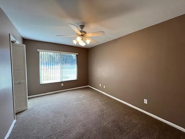 2537 Stonegate Dr — Photo 15