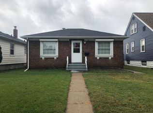 928 174th Pl, Hammond, IN 46324