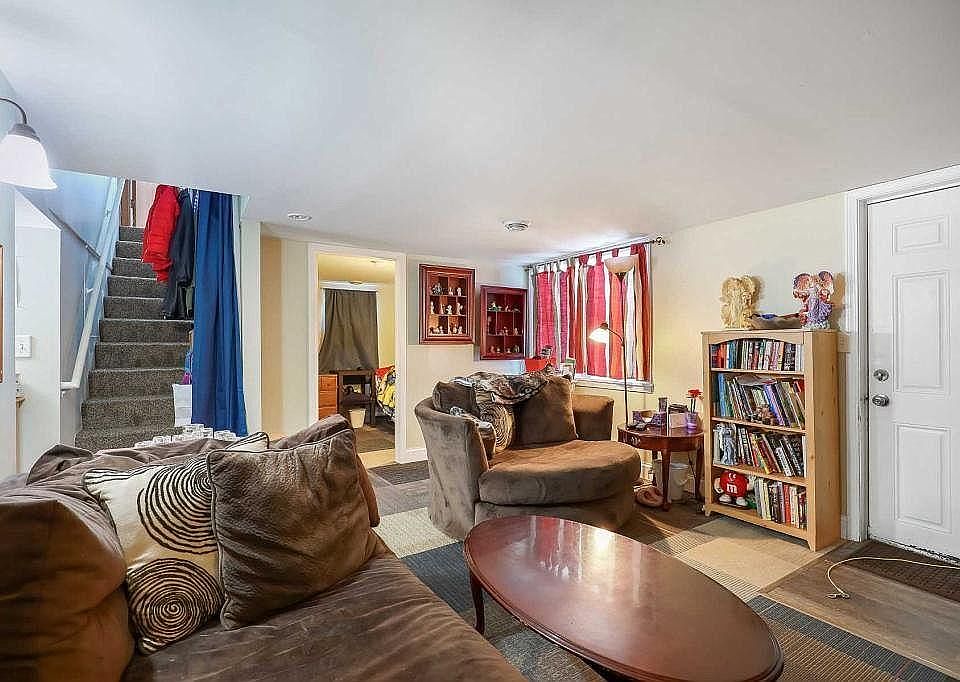 1st image of 2508 Wingfield Ave #1