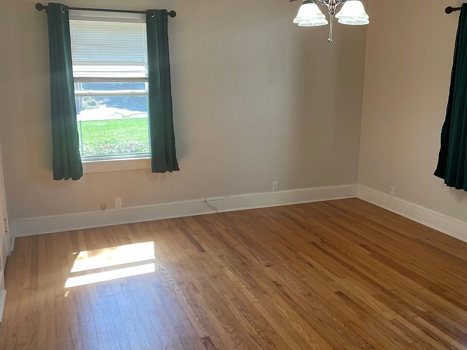 1st image of 212 W East St