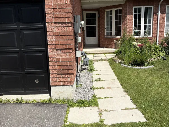 2432 Woodglade Blvd N, Peterborough, ON K9K 2K9