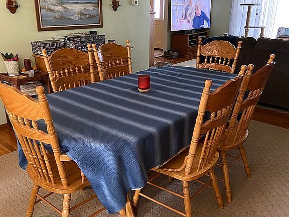 Dining room into living room