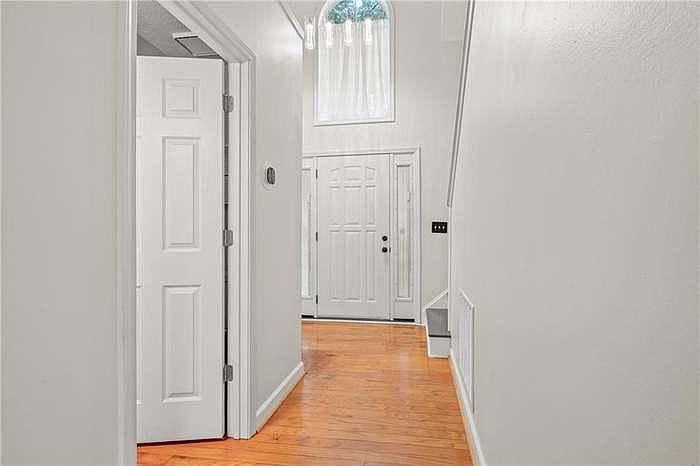 1st image of 2370 Hollie Ln
