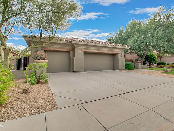 SPACIOUS 3 CAR GARAGE